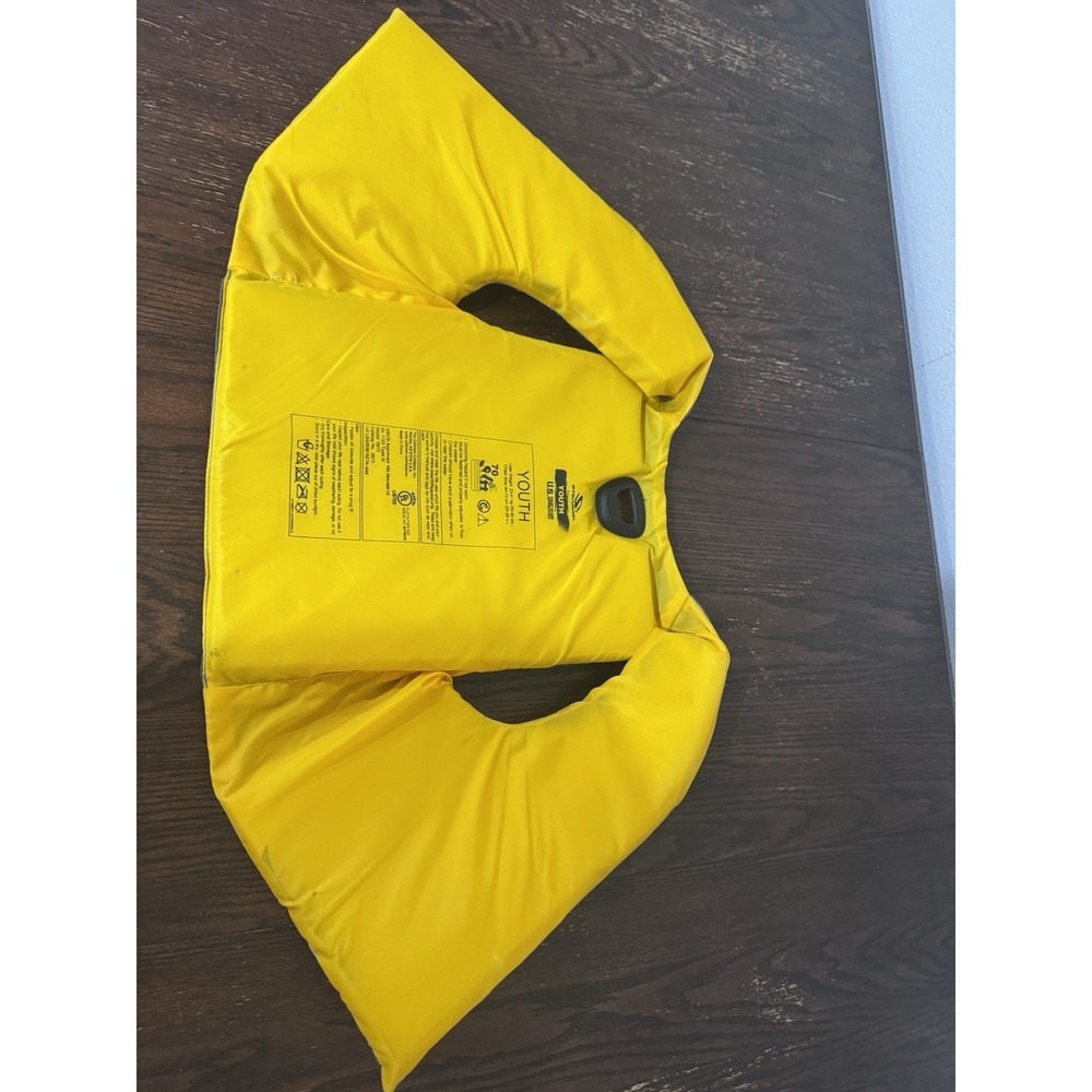 Stearns Youth Life Jacket US Coast Guard Approved 50-90 lbs Yellow Gray PFD - Picture 2 of 6